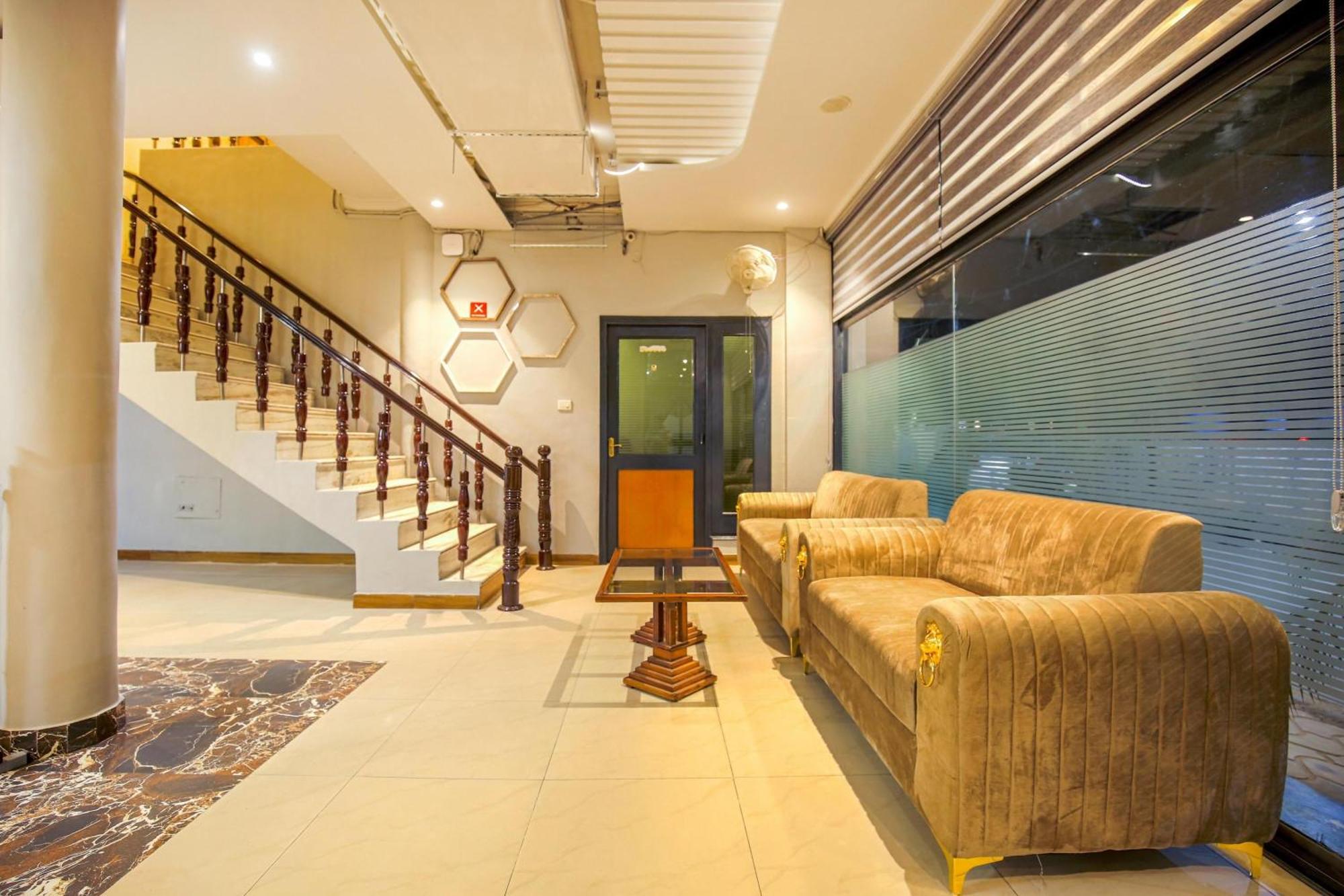 אמריצר Hotel Ricky By Sahibs Group מראה חיצוני תמונה