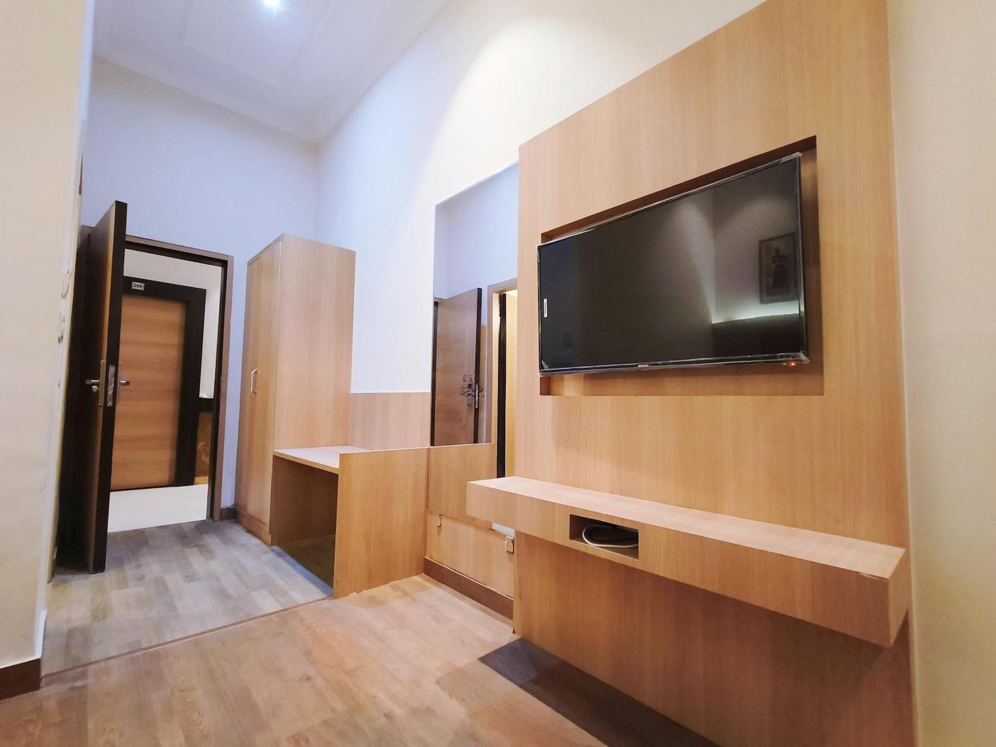 אמריצר Hotel Ricky By Sahibs Group מראה חיצוני תמונה